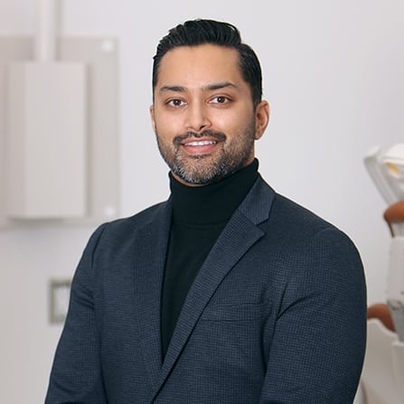 Dr Murad Zaman | Dentiste Principal(e)